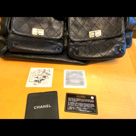 CHANEL POCKETS IN THE CITY BAG JUMBO - Picture 8 of 14